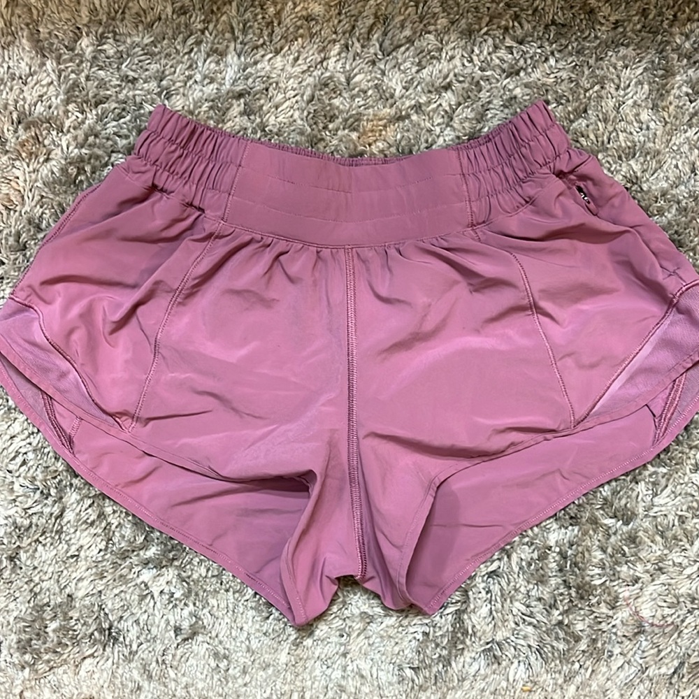 Lululemon Hotty Hot 2.5”